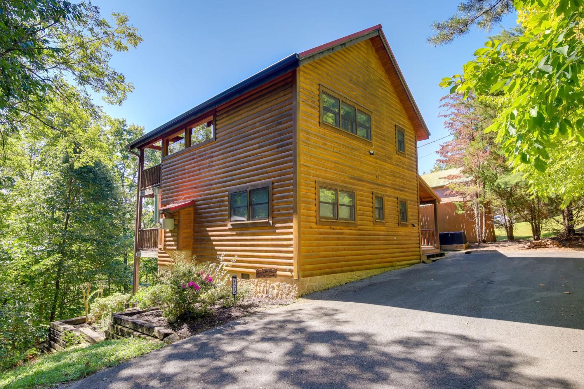 Secluded And Wooded Wears Valley Cabin With Fire Pit! Sevierville Bagian luar foto