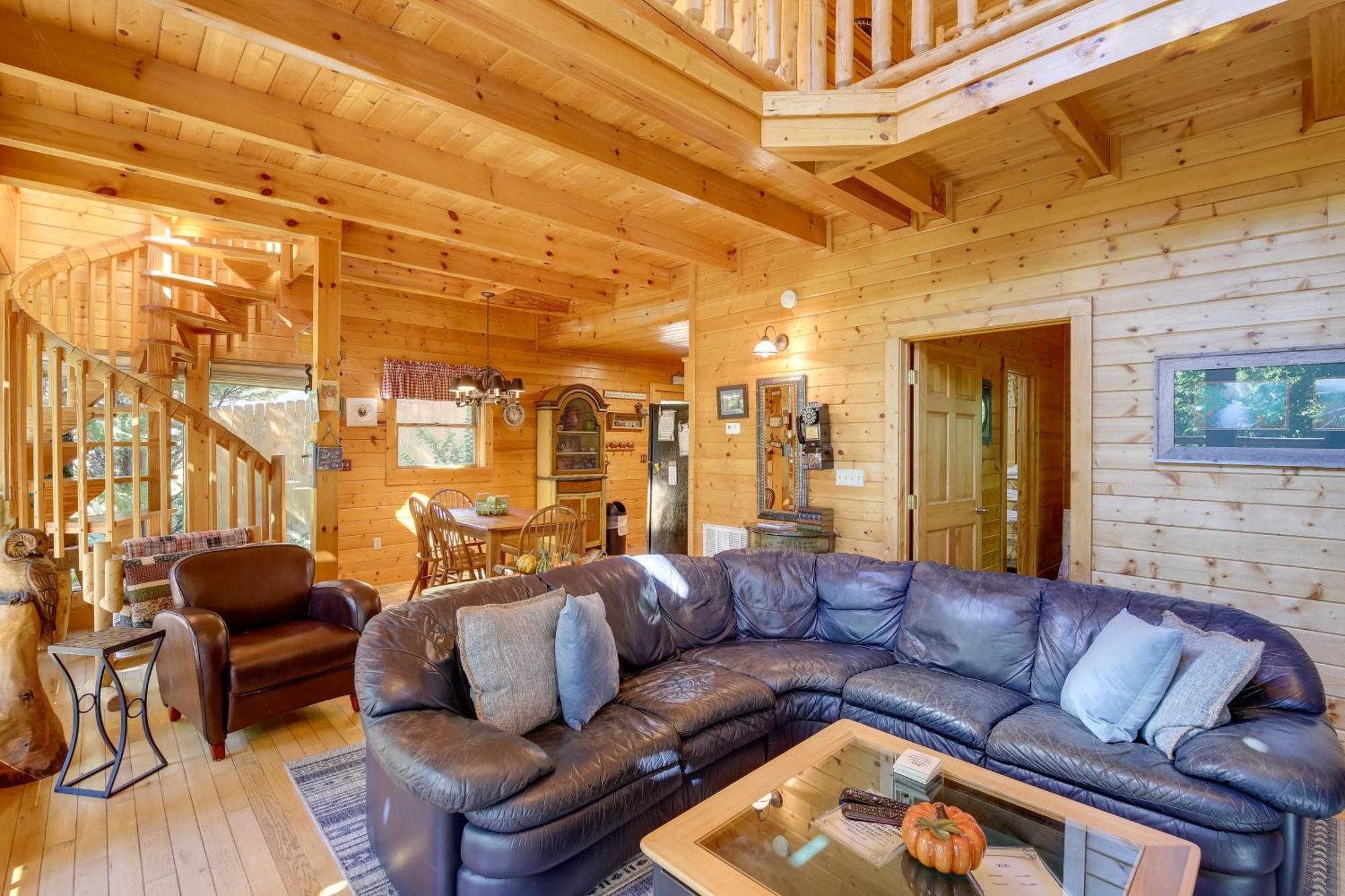 Secluded And Wooded Wears Valley Cabin With Fire Pit! Sevierville Bagian luar foto