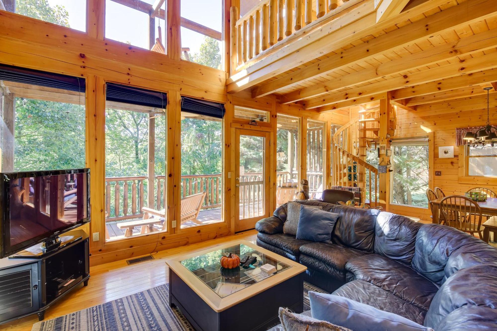 Secluded And Wooded Wears Valley Cabin With Fire Pit! Sevierville Bagian luar foto