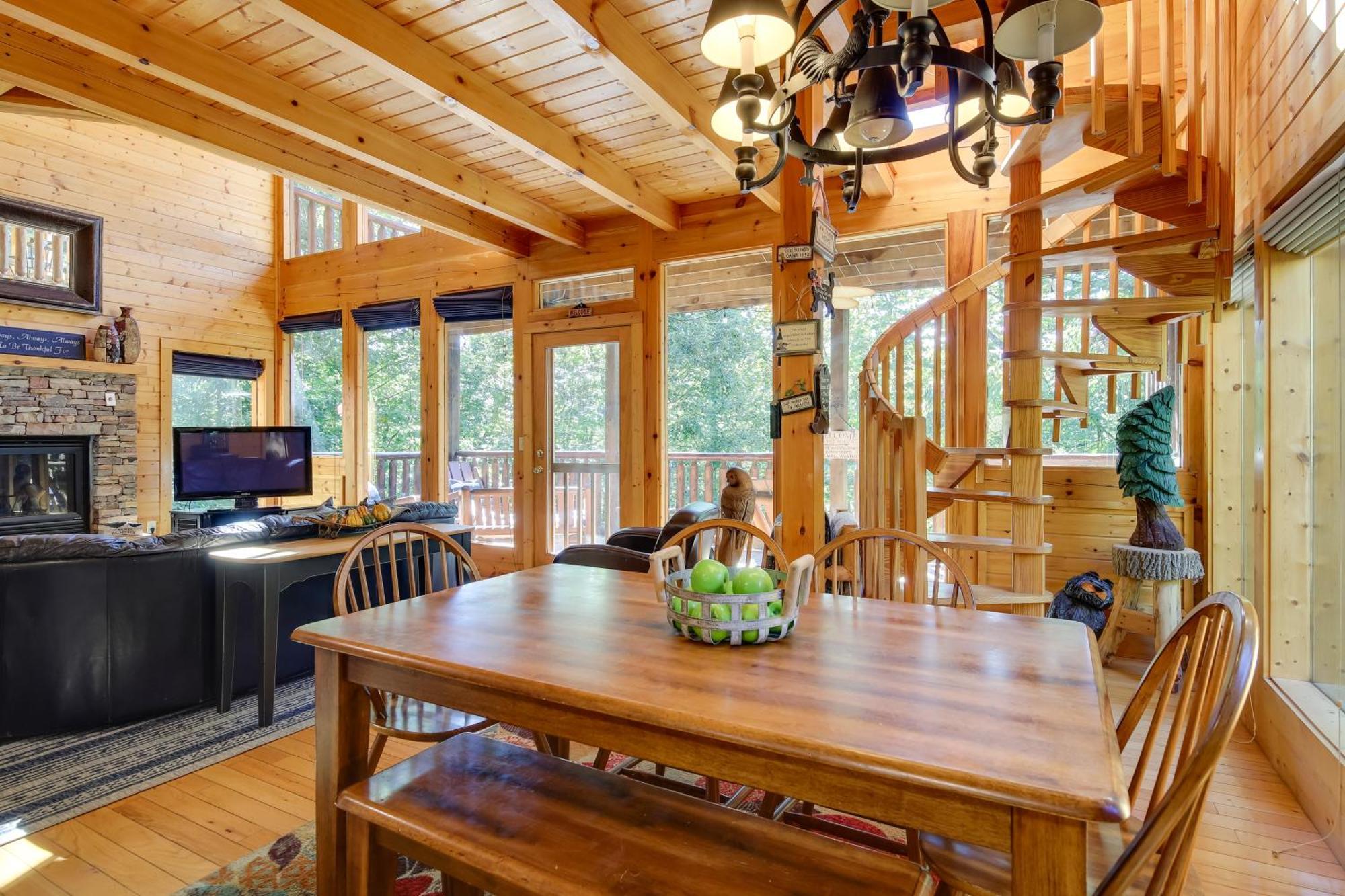 Secluded And Wooded Wears Valley Cabin With Fire Pit! Sevierville Bagian luar foto